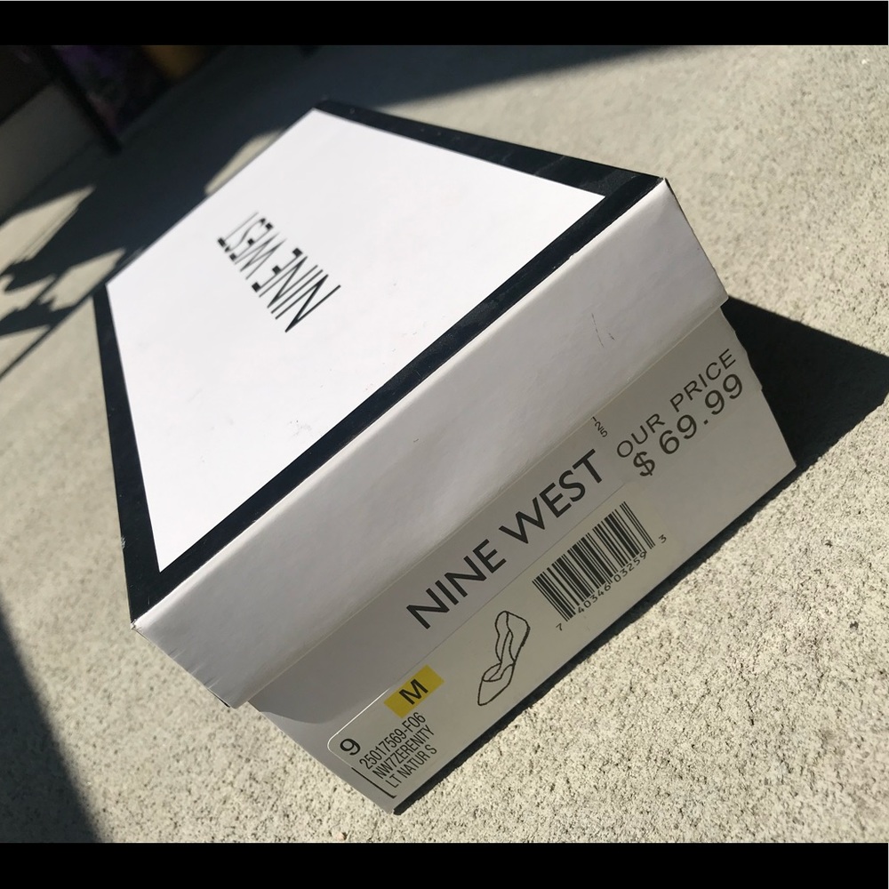 Nine West Gold ballet flats - Picture 4 of 4